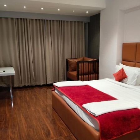 Hotel Balaji Central Ratlām Eksteriør billede