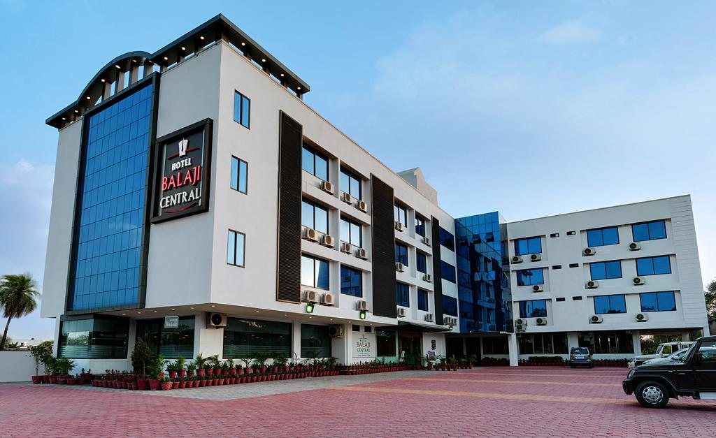 Hotel Balaji Central Ratlām Eksteriør billede