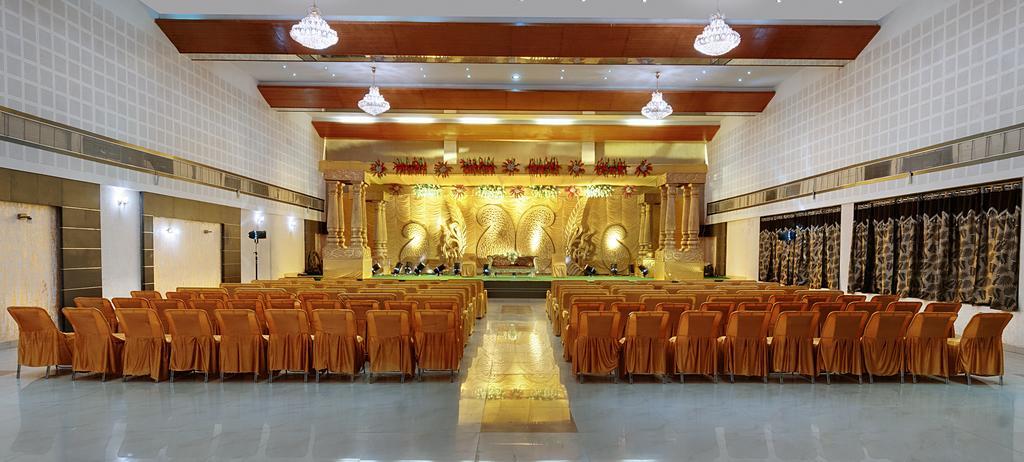 Hotel Balaji Central Ratlām Eksteriør billede